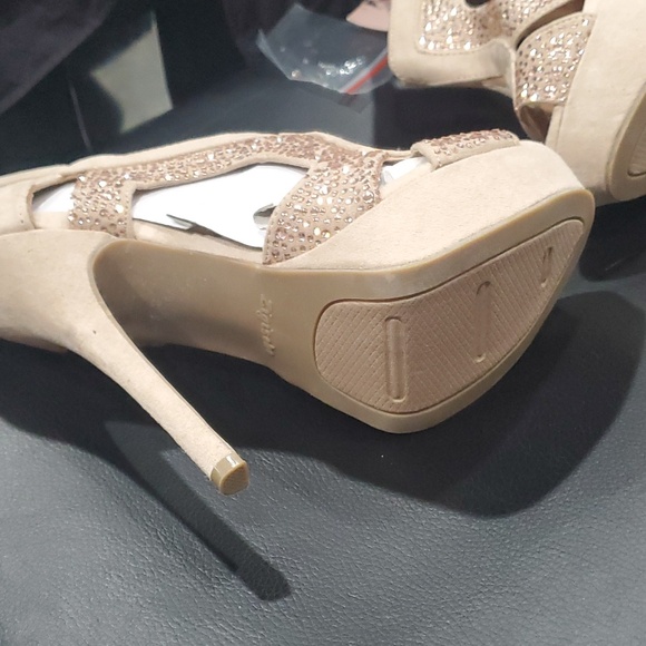 Zigi Soho Silvy Embellished Beige Open Toe Platform Pumps Size 5 - Picture 7 of 9